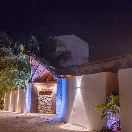 Tranquil Thoddoo Hotel Exterior foto
